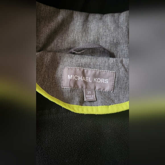 Coat/rain Jacket - Picture 5 of 8